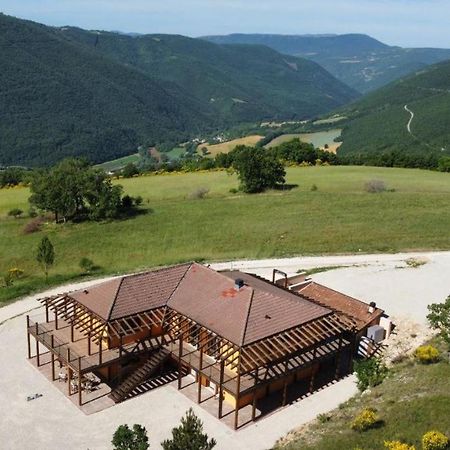 Villa Casale Sienti'N Puo à Norcia Extérieur photo