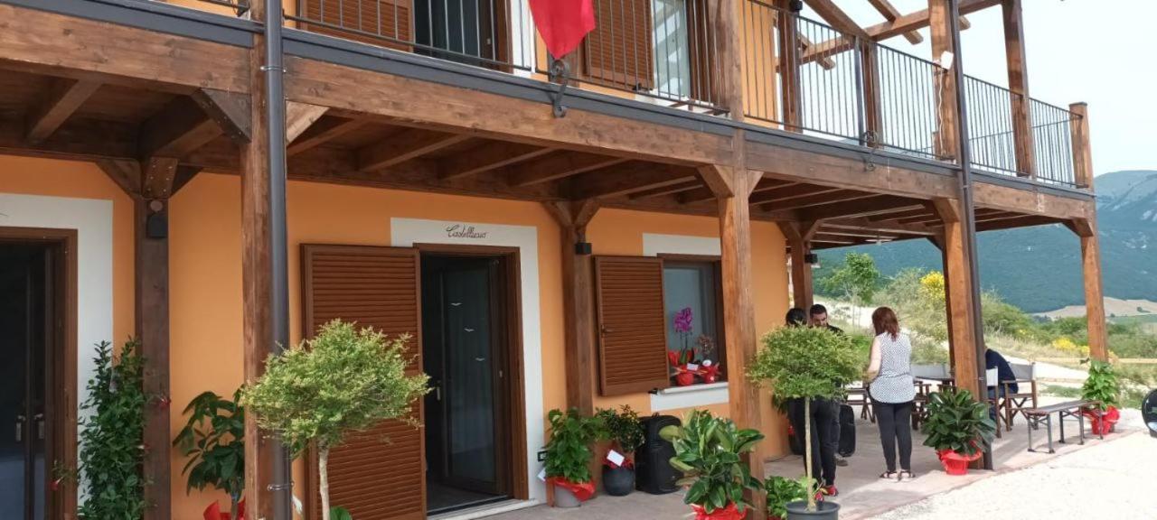 Villa Casale Sienti'N Puo à Norcia Extérieur photo